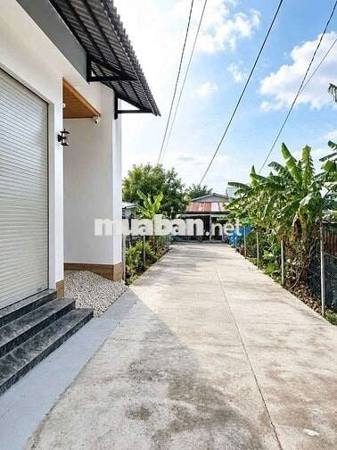 Bán đất Hoc môn 100m2 giá 3 tỷ, SHR, full thổ cư, hẻm 4m