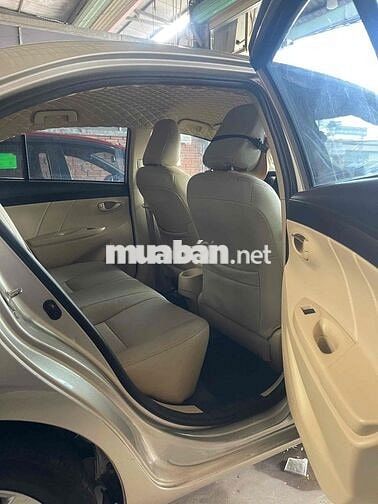 Toyota Vios 1.5E MT 2016 Số sàn Vàng cát