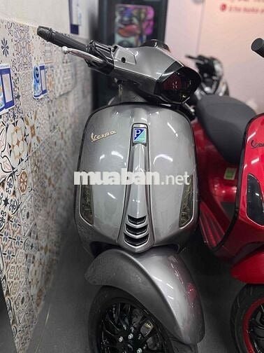 Piaggio Vespa Xám