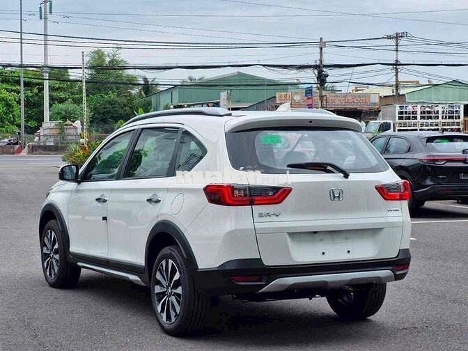 Honda BRV-L 7 Chỗ Giảm 100% LPTB Kèm Quà Hấp Dẫn
