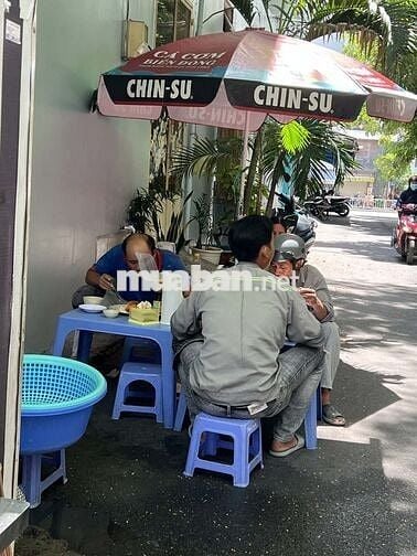 Sang gấp mặt bằng quán cơm trưa văn phòng