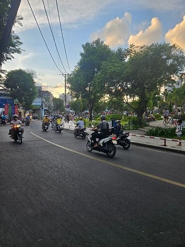 Bán nhà HXH thông Dạ Nam P3 Q8 dt 3,5x14,5m 3 tầng chỉ 7,8 tỷ.