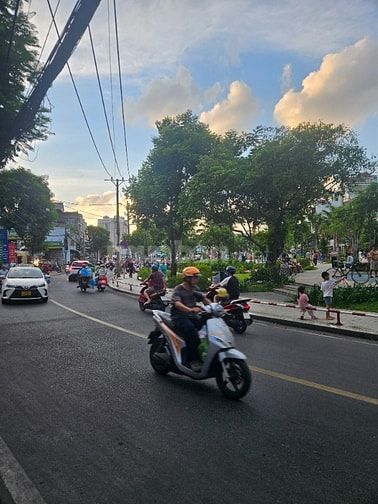 Bán nhà HXH thông Dạ Nam P3 Q8 dt 3,5x14,5m 3 tầng chỉ 7,8 tỷ.