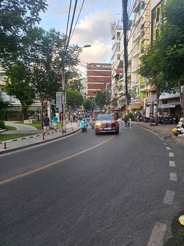Bán nhà HXH thông Dạ Nam P3 Q8 dt 3,5x14,5m 3 tầng chỉ 7,8 tỷ.
