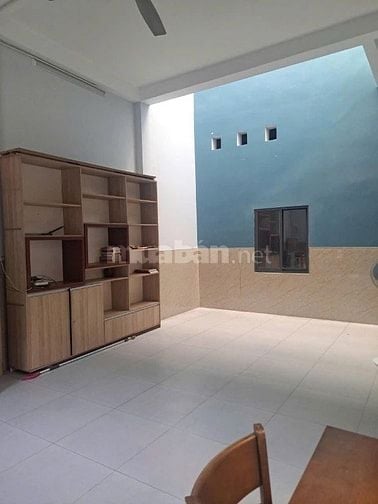 Cho thuê nhà NC đường 12,Trường Thọ – 96m2 có 2PN 1WC, sân rộng - 12tr