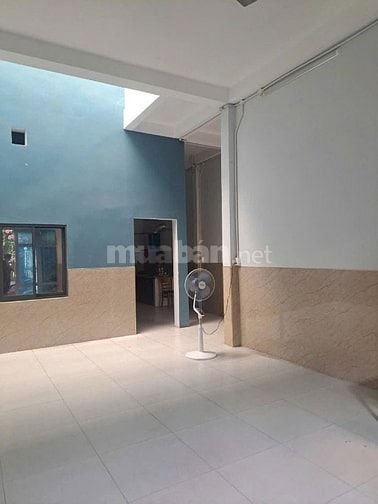 Cho thuê nhà NC đường 12,Trường Thọ – 96m2 có 2PN 1WC, sân rộng - 12tr