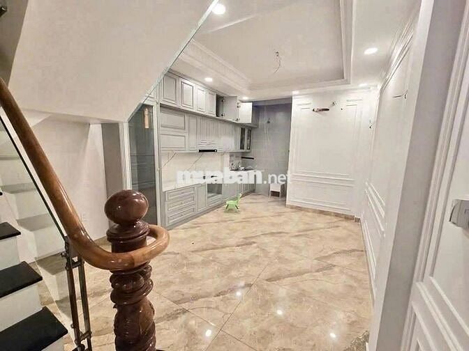 NHÀ MỚI CHO THUÊ - 23A Hoàng Việt, P.4, Tân Bình - DTSD 360m2, 4 Tầng