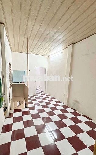 CHO THUÊ NHÀ HẺM 3 GÁC, 1 XET, CMT8 Q.10