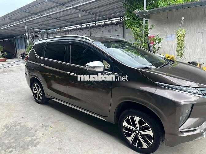 Mitsubishi Xpander 2019 Nâu Xăng 7 chỗ