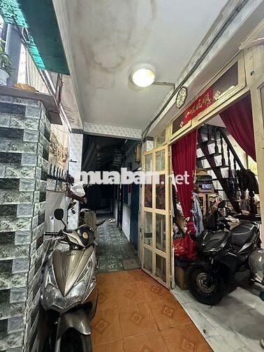 Bán nhà Quốc lộ 13, Hiệp Bình Phước 98m² có 4 phòng trọ giá 4 tỷ