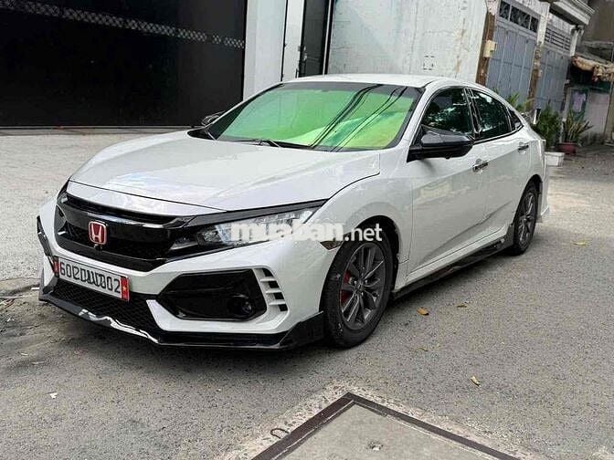 Honda Civic 2019 Trắng ánh kim 80.000 km