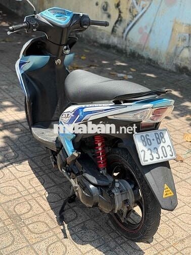 Yamaha Luvias FI 2015 Trắng, Xanh