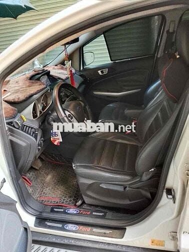 Ford EcoSport Trắng