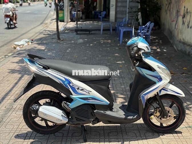 Yamaha Luvias FI 2015 Trắng, Xanh