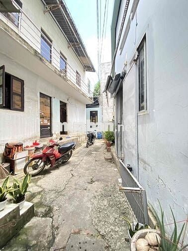 nhà trọ linh Xuân 3 phòng đang thu nhập tốt chỉ 2,5ty