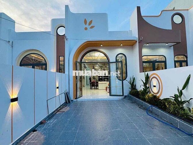 nhà gần chợ long thượng tiện ích đầy đủ