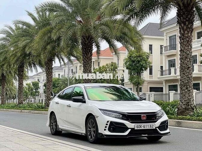 Honda Civic 2019 Trắng ánh kim 80.000 km