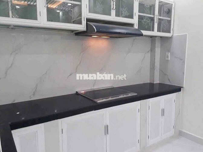Cho thuê nhà 8tr 2PN 2WC hẻm 448 Phan Huy Ích