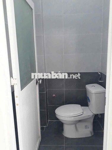 Cho thuê nhà 8tr 2PN 2WC hẻm 448 Phan Huy Ích
