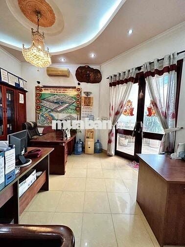 BIỆT THỰ SÂN VƯỜN Q7 VÀI PHÚT ĐẾN Q1 - 100M2 (11x10) - 5 TẦNG - 1 ĐỜI