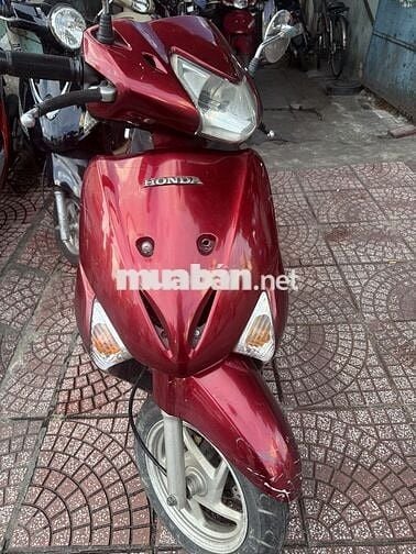 Honda SCR 110 màu Đỏ