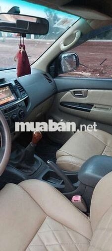 Toyota Fortuner G 2013 Số sàn Bạc