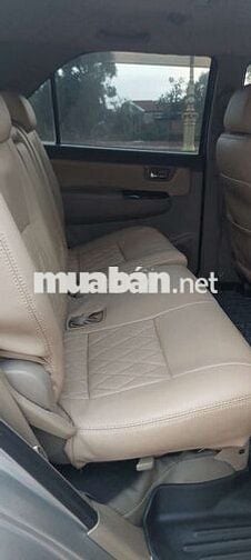 Toyota Fortuner G 2013 Số sàn Bạc