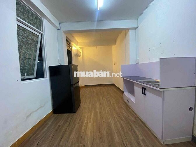 cho thuê phòng HOàng Hoa Thám, trệt lối đi riêng