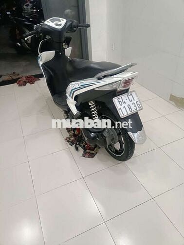 Yamaha Luvias GTX Trắng Tự động