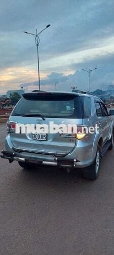 Toyota Fortuner G 2013 Số sàn Bạc