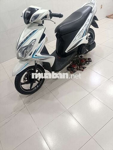 Yamaha Luvias GTX Trắng Tự động