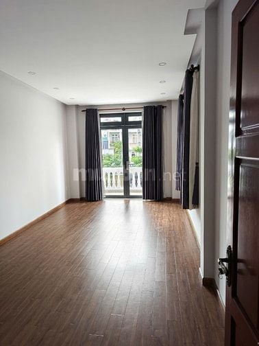 nhà mới xây 2 mặt tiền 107 Lý Chiêu Hoàng 4x28 5 tầng