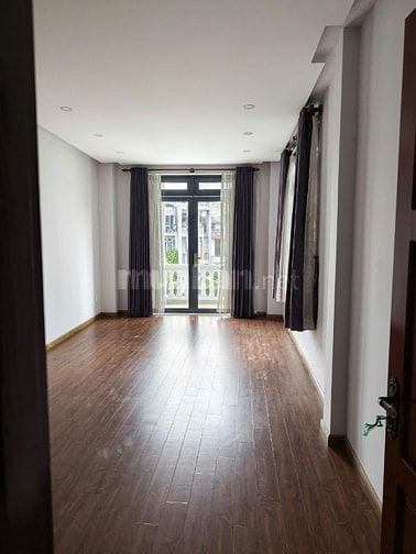 nhà mới xây 2 mặt tiền 107 Lý Chiêu Hoàng 4x28 5 tầng