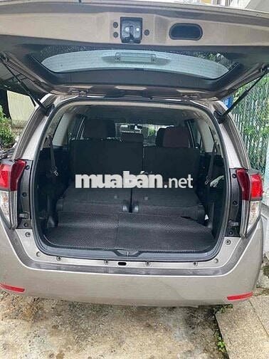 Toyota Innova 2.0 2022 96500 km Nâu