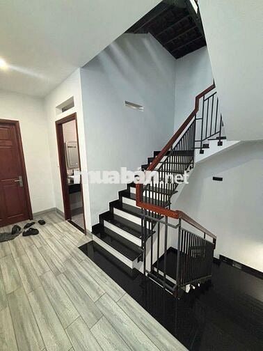 Cho Thuê Nhà 3 lầu Đẹp Diện Tích Rộng Khu Dân Cư Hiệp Thành City Q12