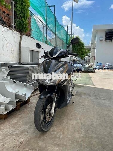 Bán xe Air Blade 2012 FI giấy tờ đầy đủ, máy êm