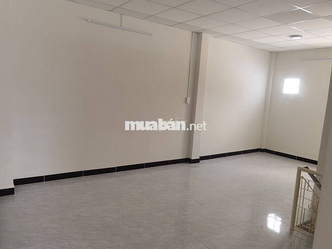 [CHÍNH CHỦ] Cho thuê nguyên căn MT sầm uất CMT8 tiện làm VP, KD và ở