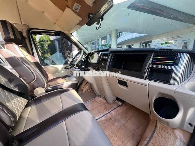 Ford Transit 2018 16 chỗ Bạc
