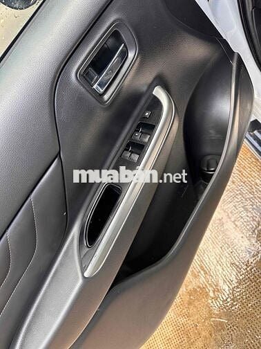 Mitsubishi Triton 2021 Số tự động gốc gialai