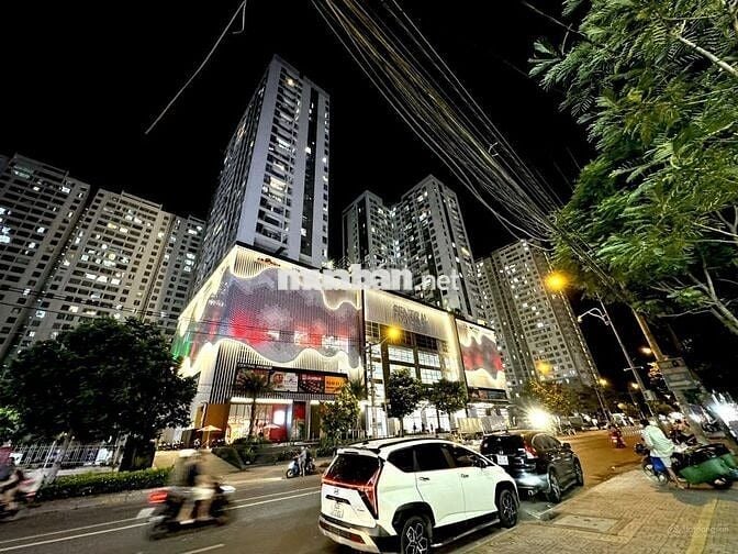 Chuyển nhượng căn hộ view góc tại Q8 Hồ Chí Minh giá 3 tỷ xxx 