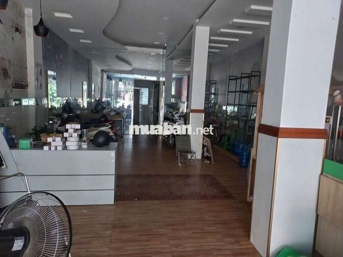 Mặt bằng kinh doanh đường lớn Bình Tân