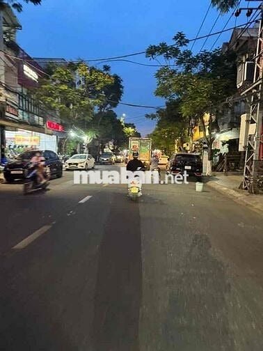 cho thuê nhà 2tầng mặt tiền HÀ HUY TẬP
