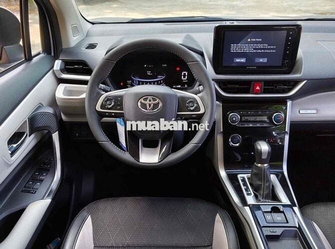 Toyota Veloz CVT 2024 Tự động Xám 46.000 Km