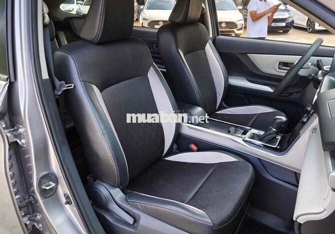 Toyota Veloz CVT 2024 Tự động Xám 46.000 Km