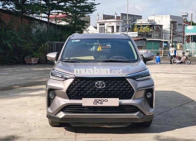 Toyota Veloz CVT 2024 Tự động Xám 46.000 Km