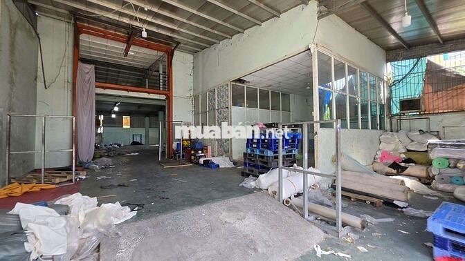 Xưởng cho thuê DT 600m2, có lửng, gần chợ chữ S, Xã Xuân Thới Đông