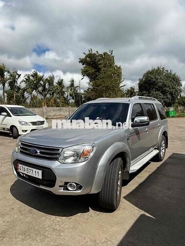 Ford Everest 2015 Số sàn Bạc