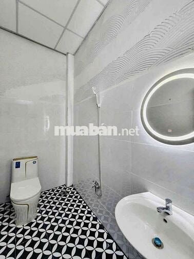 CHỦ GẤP BÁN - MẶT TIỀN - BÀNH VĂN TRÂN - 137M2  - 11 PHÒNG - GIÁ 25 TỶ
