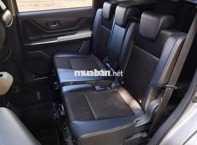 Toyota Veloz CVT 2024 Tự động Xám 46.000 Km