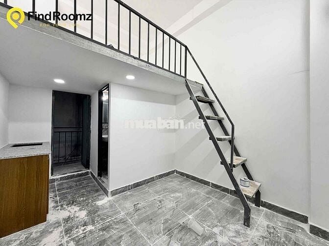 DUPLEX BAN CÔNG GÁC CAO MỚI XÂY NGAY SÂN BAY